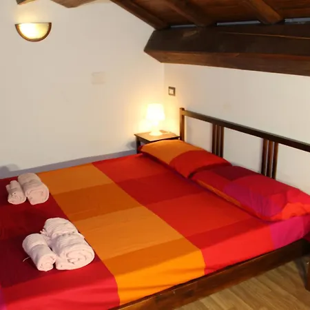 Agriturismo Incantesimo Del Lago Salto Varco Sabino Exterior foto
